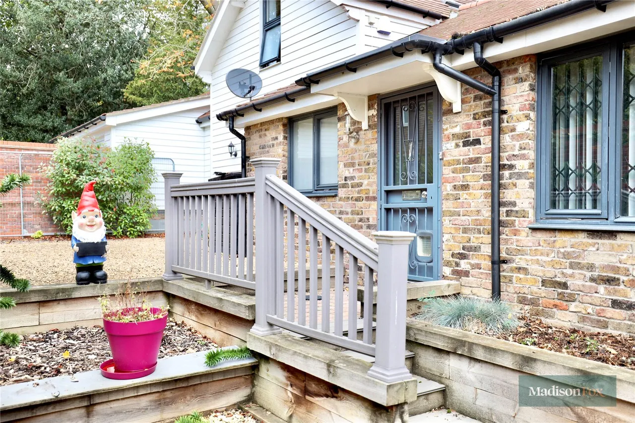 Lingmere Close, Chigwell, IG7, photo 14