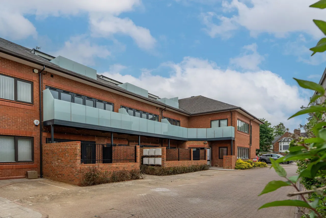 Wellington Street, Thame, Oxfordshire, OX9 3WT, photo 2