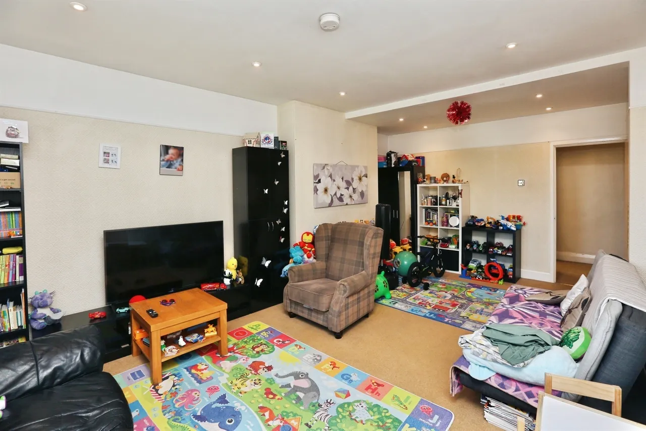 Whitworth Crescent, Southampton, photo 3