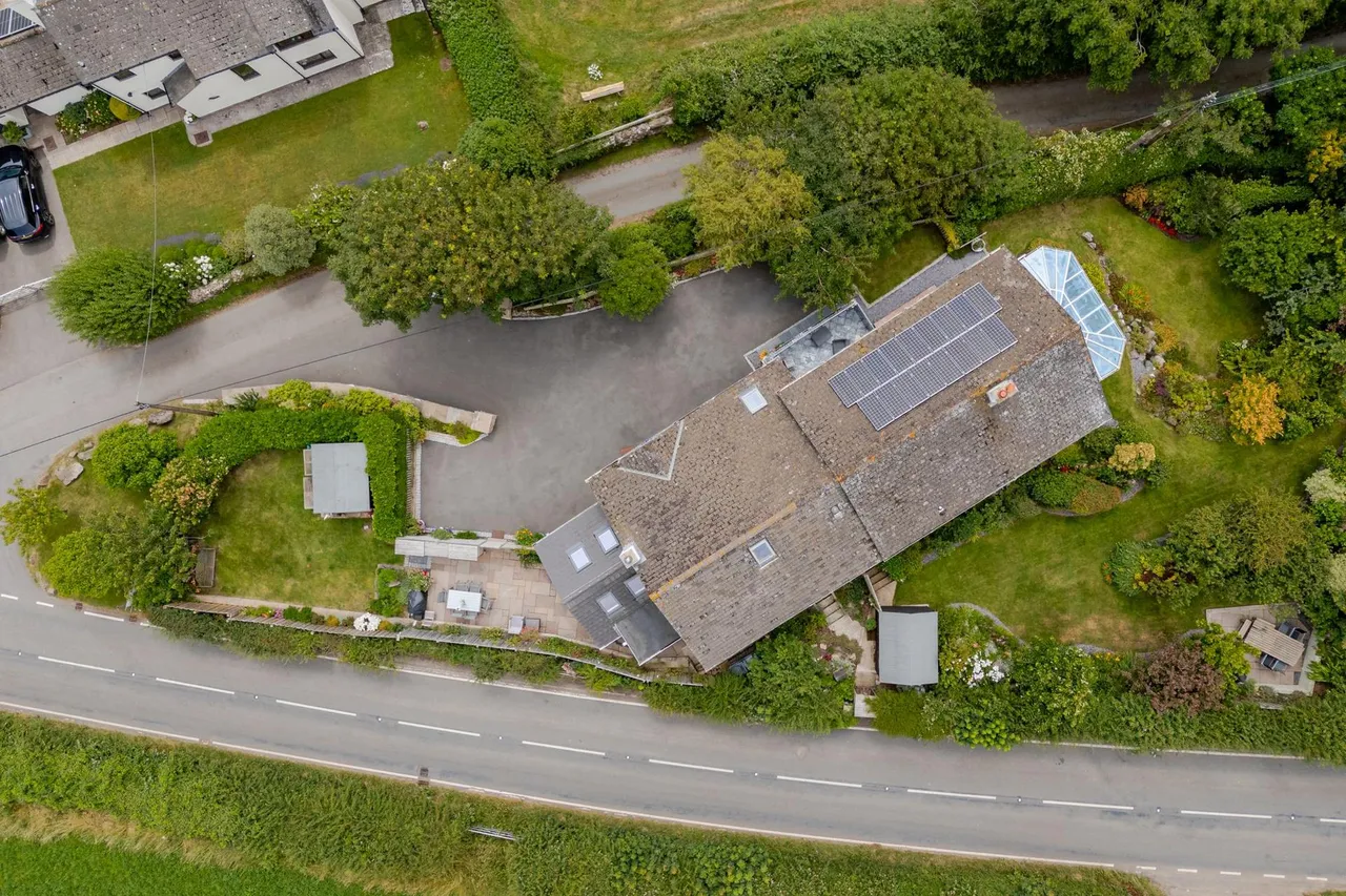An exceptional 7-Bedroom home with flexible living and stunning Rhossili location, photo 51