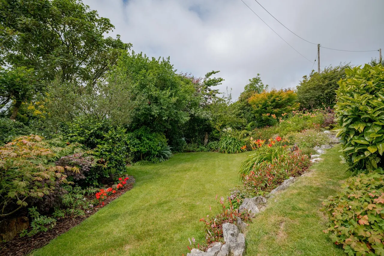 An exceptional 7-Bedroom home with flexible living and stunning Rhossili location, photo 47