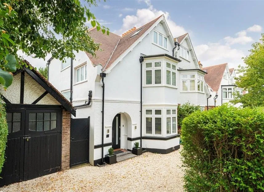 5 bed house for sale — Kingston Lane, Teddington, TW11
