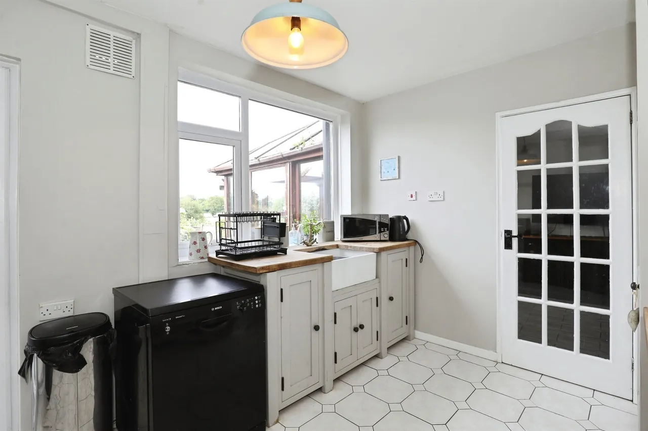 Farm Road, Weaverham, CW8, photo 13
