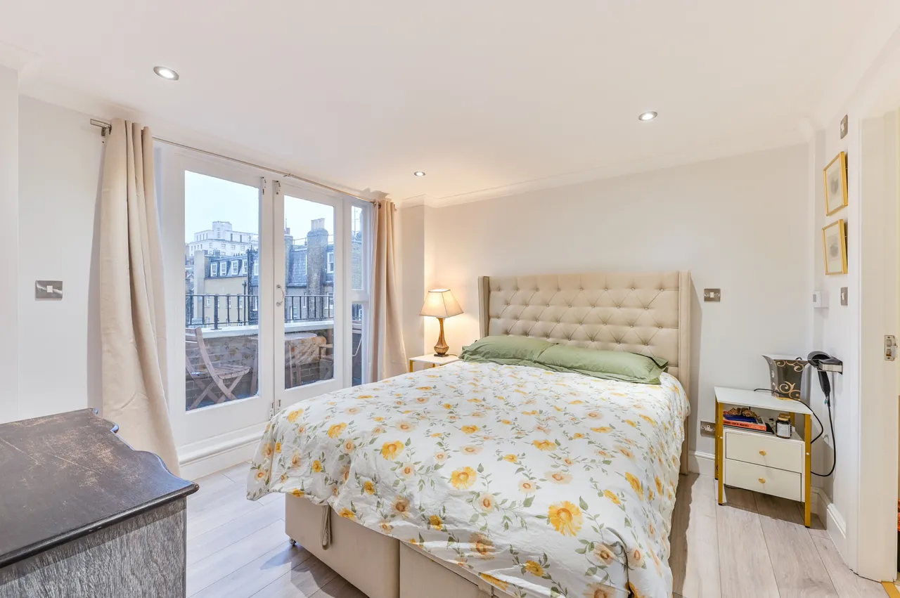 Flat 23, 71-73 Upper Berkeley Street, London, photo 2