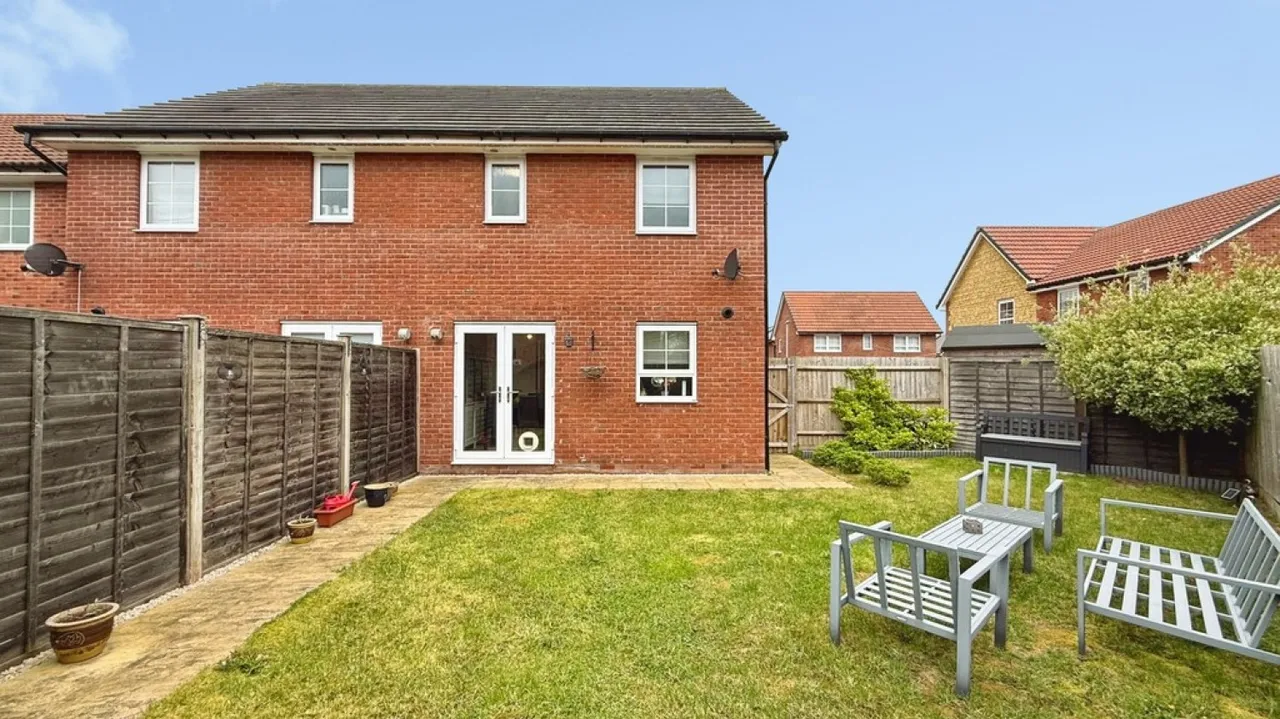 Brouncker Road, Westbury, photo 12