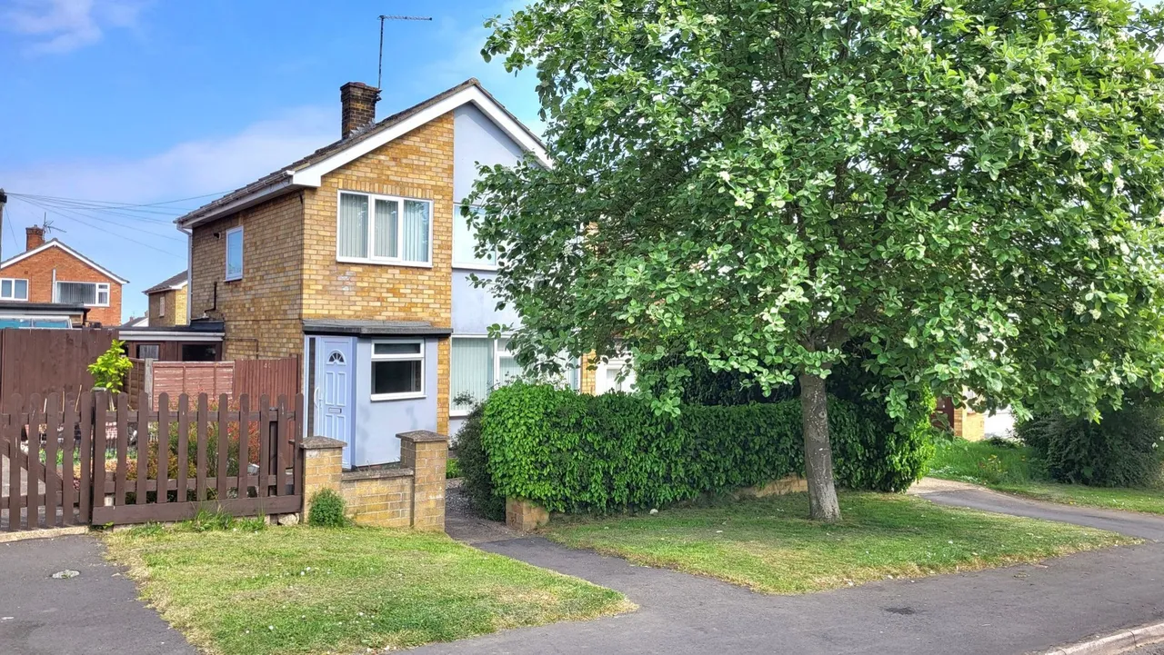 3 bed house for sale — Windsor Road, Yaxley, Peterborough, PE7