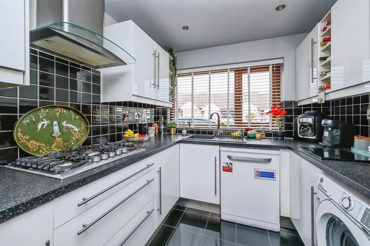 Palmerston Street, Underwood, NG16, photo 6