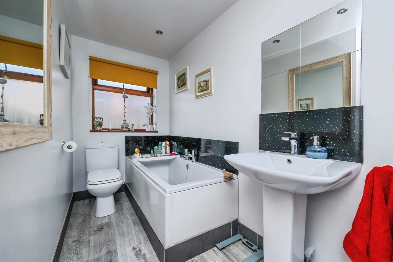 Palmerston Street, Underwood, NG16, photo 12