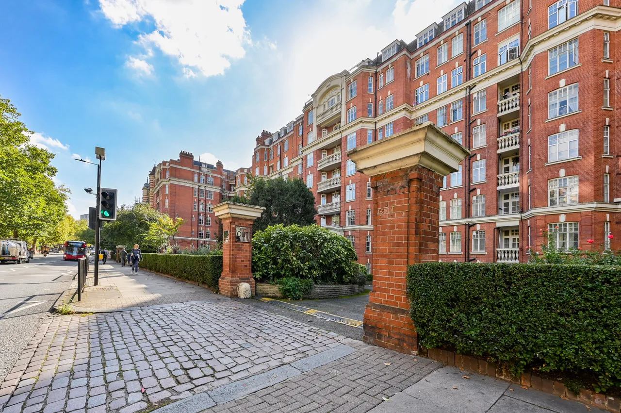 3 bed flat to rent, London, W9
