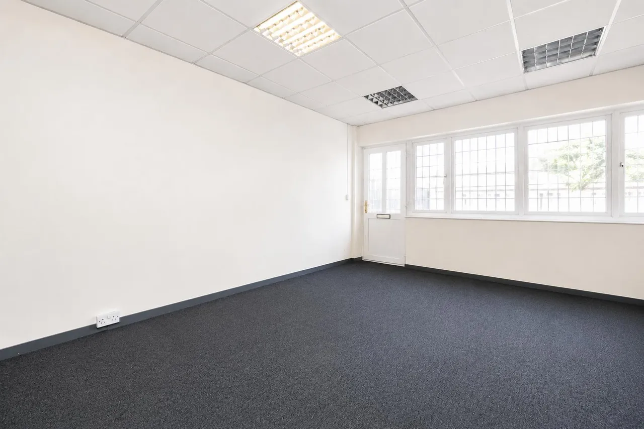 Beccles Drive, Barking, IG11, photo 8