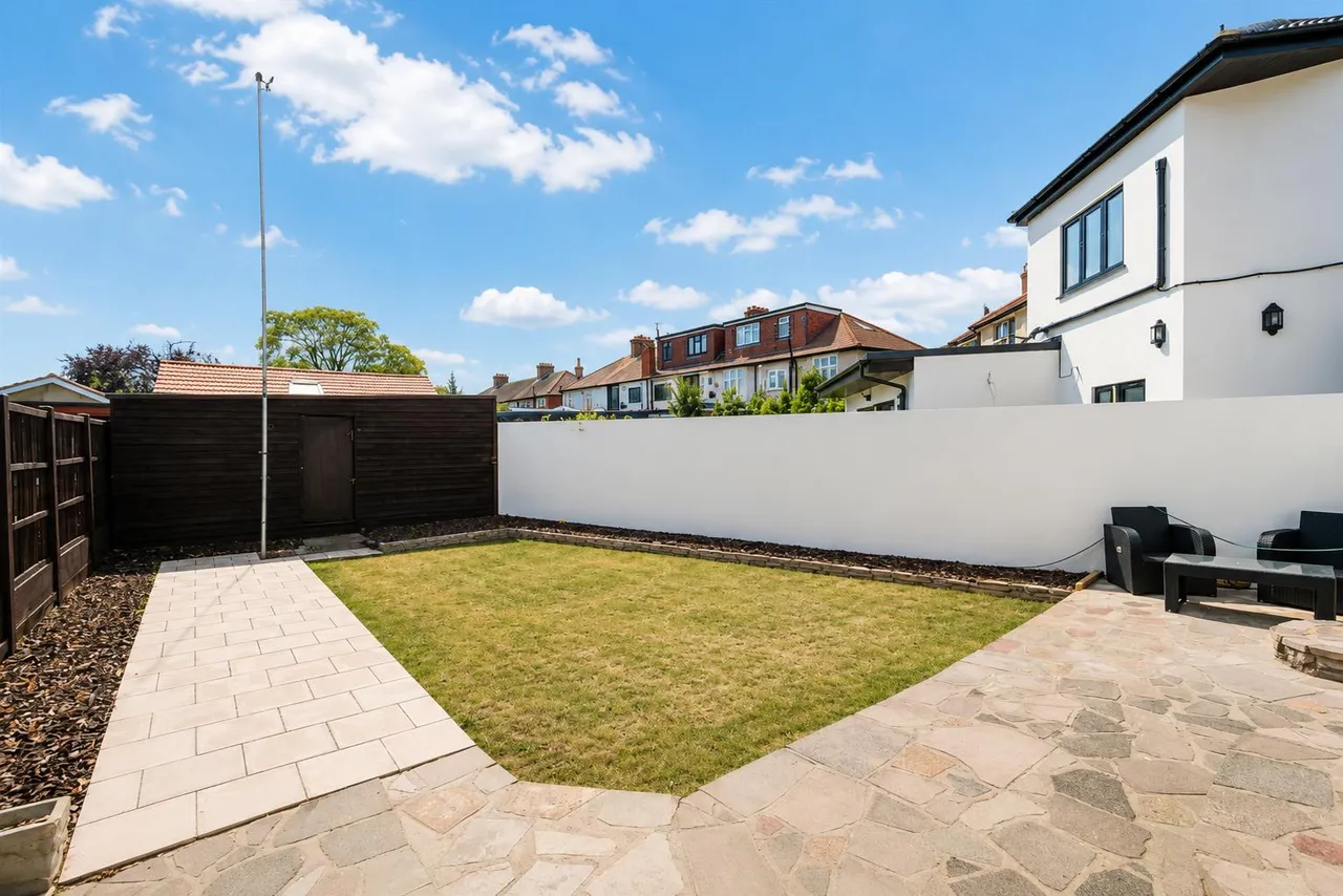 Beccles Drive, Barking, IG11, photo 17