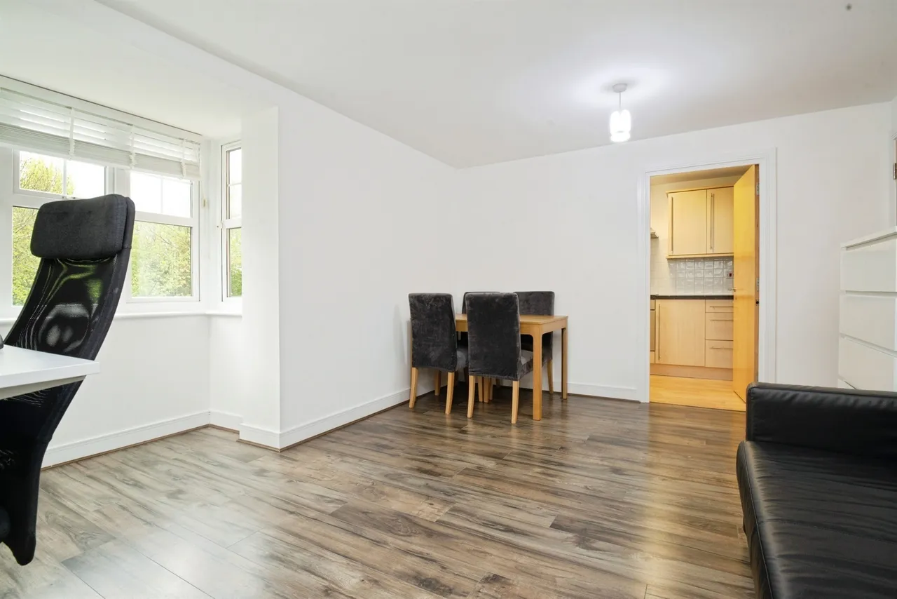 Heol Tre Forys, Penarth, CF64, photo 3