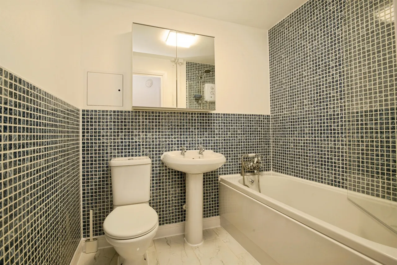 Heol Tre Forys, Penarth, CF64, photo 8