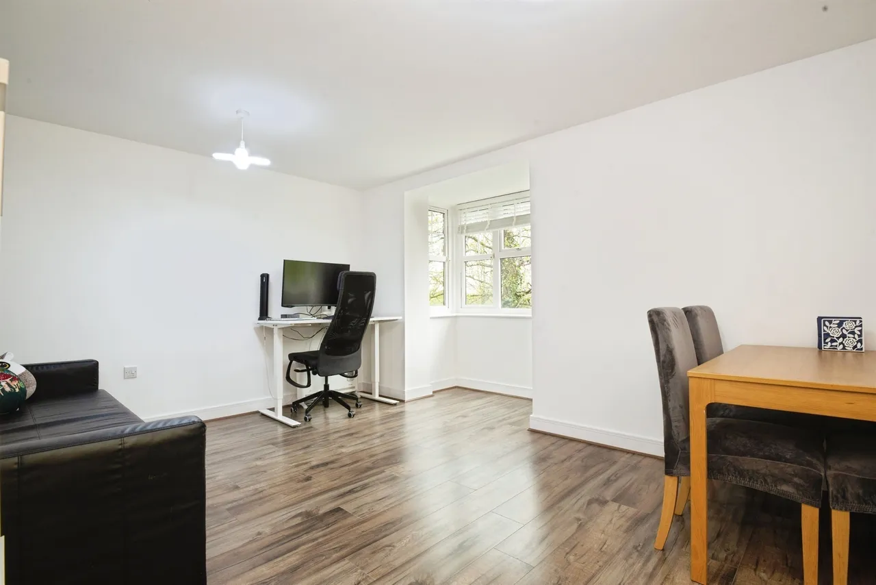 Heol Tre Forys, Penarth, CF64, photo 4