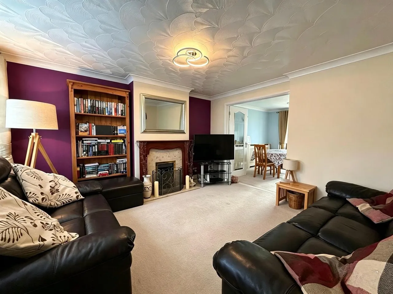 Grailey Close, Swindon, Wiltshire, SN3 6DS, photo 2