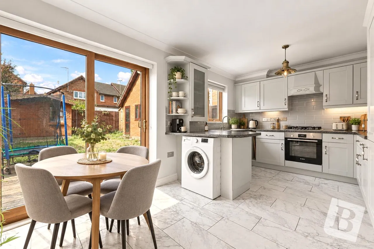 Annett Close, Wickford, SS12, photo 2