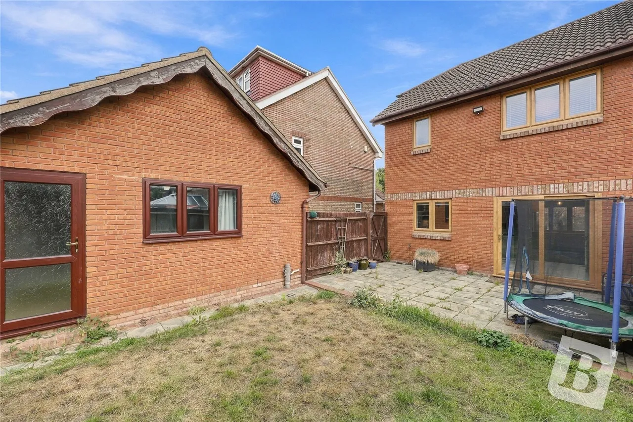 Annett Close, Wickford, SS12, photo 15