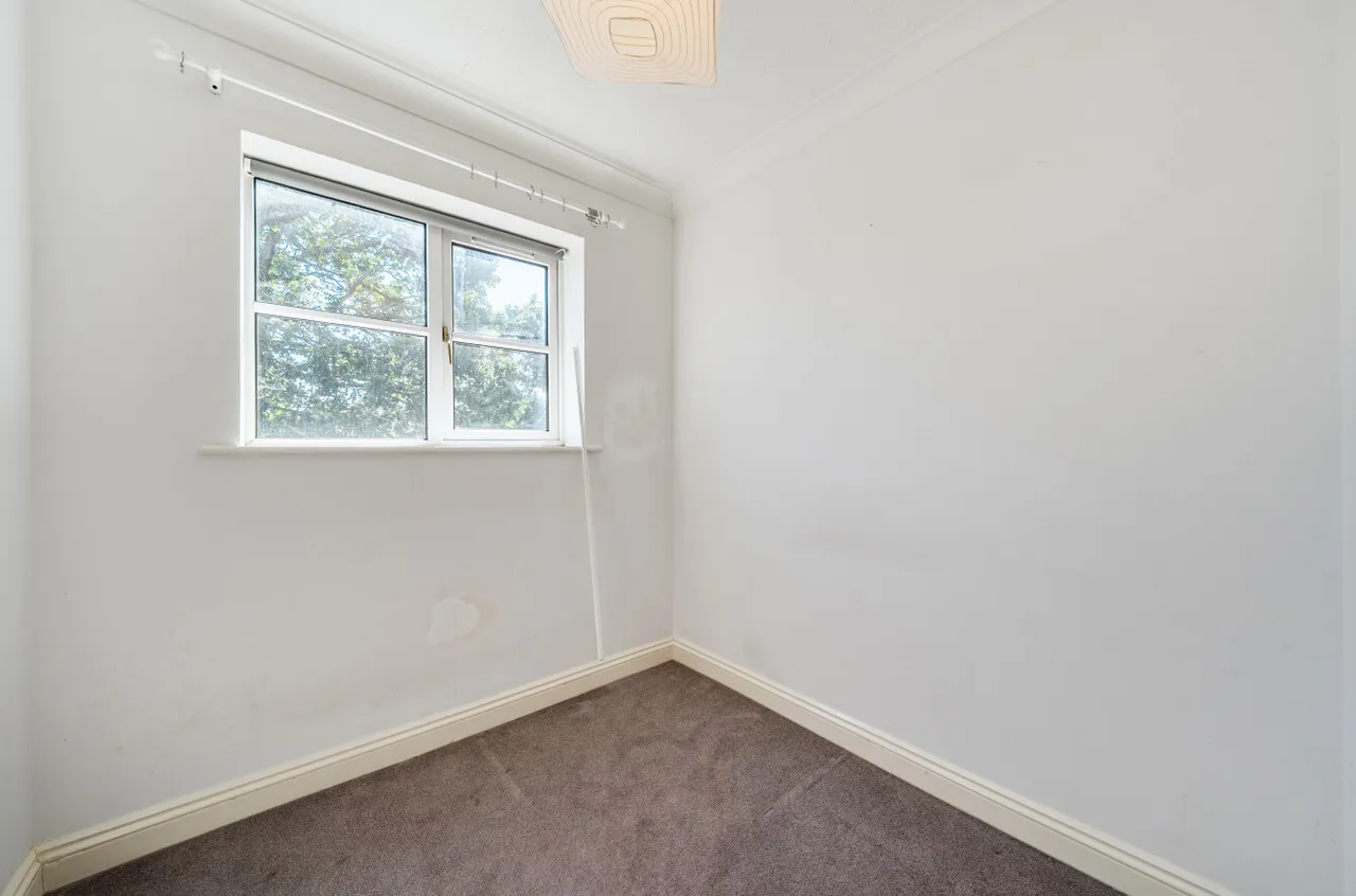 Acer Drive, West End, Woking, Surrey, GU24 9XH, photo 18