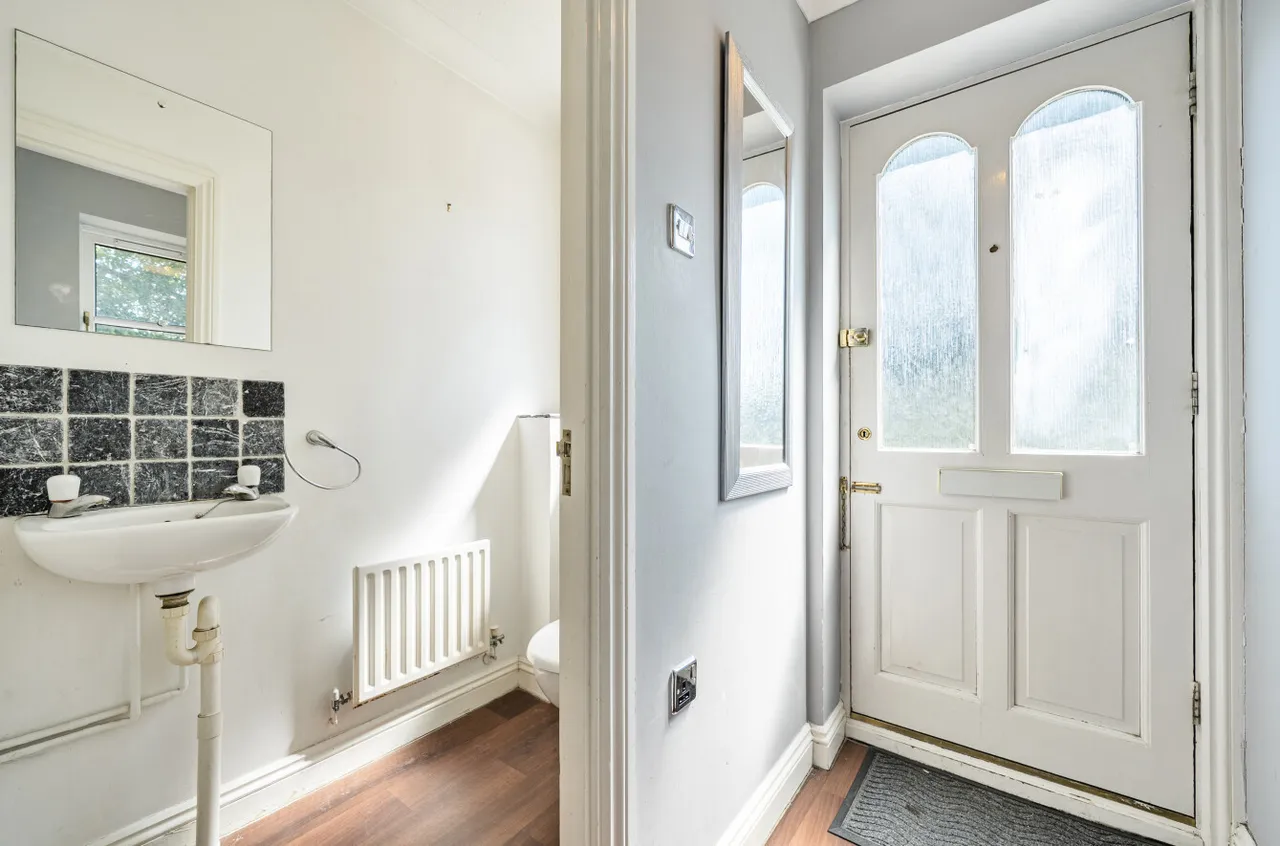 Acer Drive, West End, Woking, Surrey, GU24 9XH, photo 6