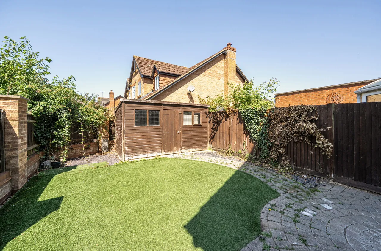 Acer Drive, West End, Woking, Surrey, GU24 9XH, photo 10