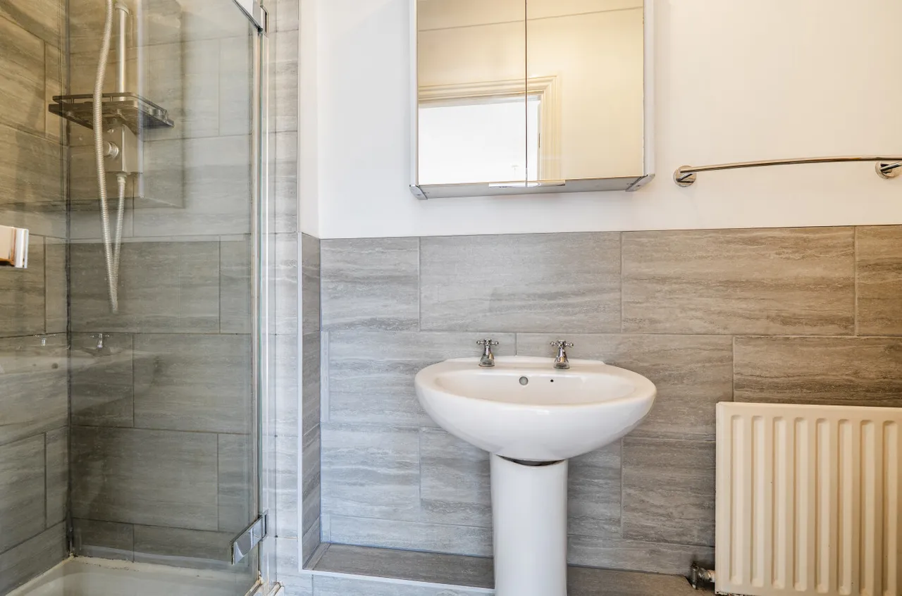 Acer Drive, West End, Woking, Surrey, GU24 9XH, photo 11