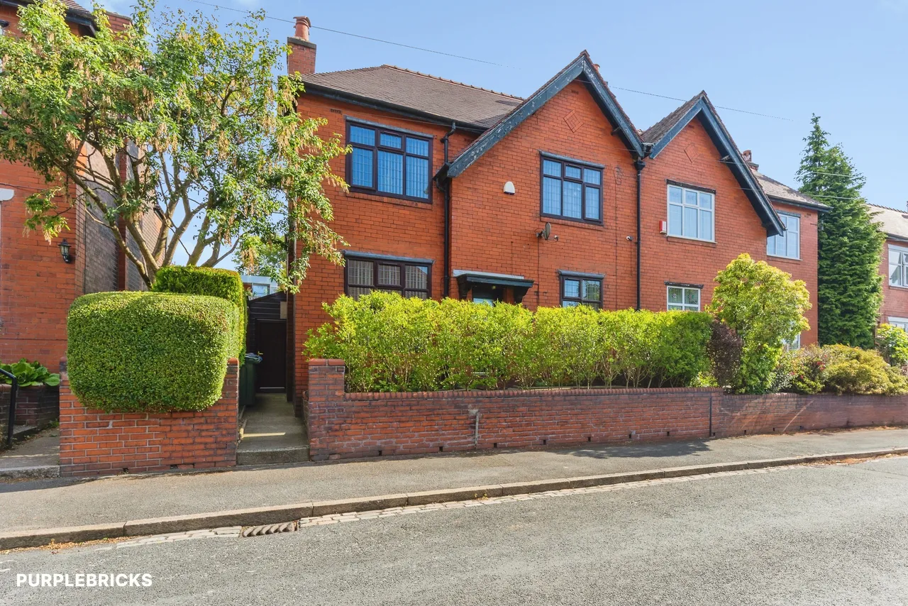 3 bed house for sale, Langdale Avenue, Oldham, OL8