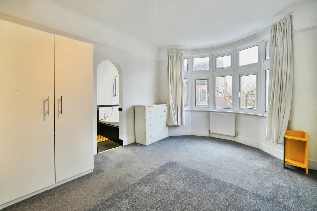 Park Road, LONDON, London, E12, photo 3