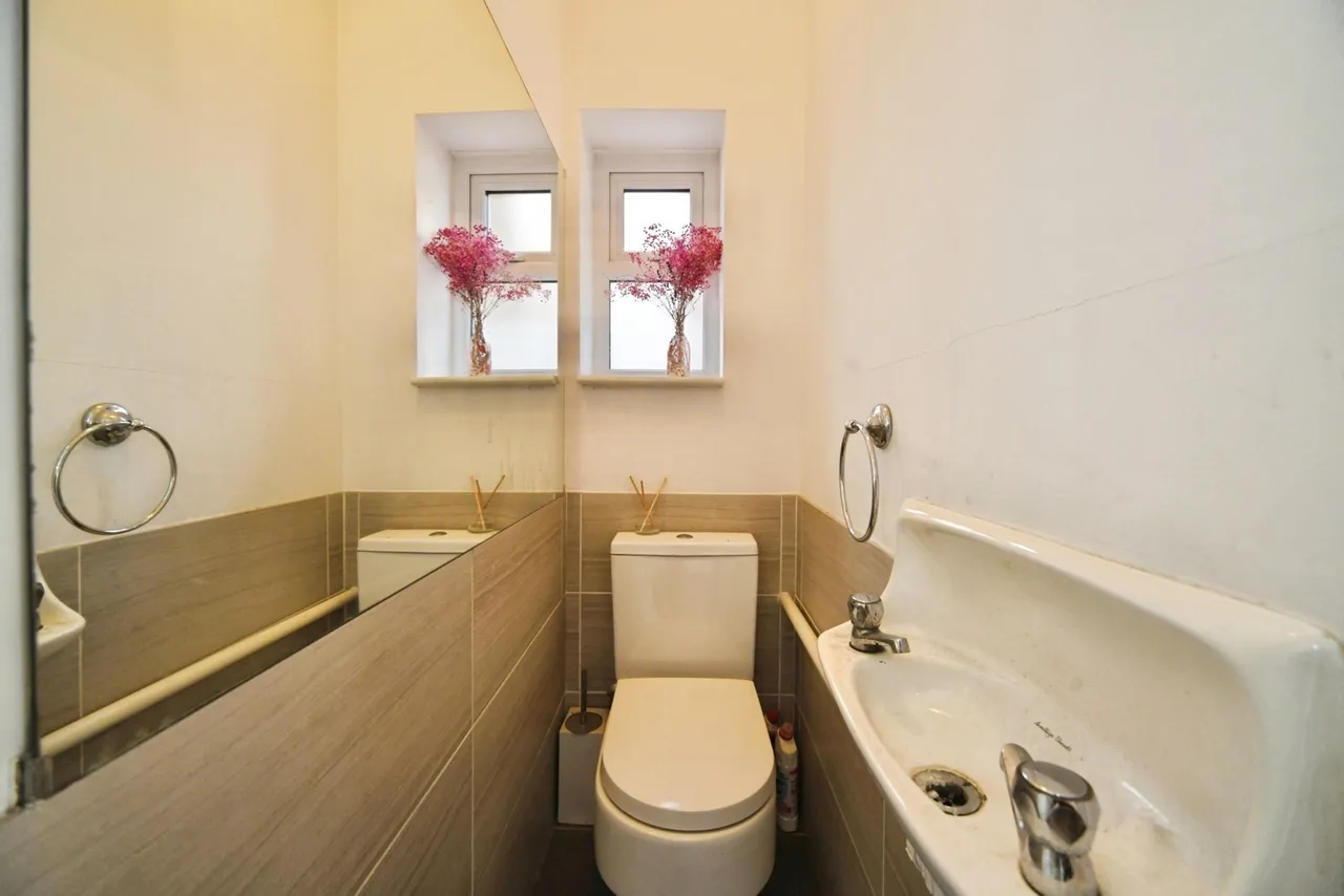 Park Road, LONDON, London, E12, photo 12