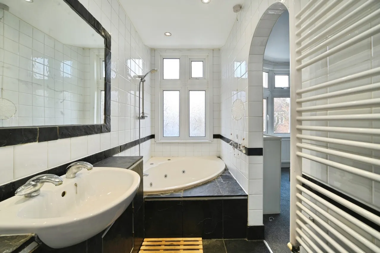 Park Road, LONDON, London, E12, photo 10