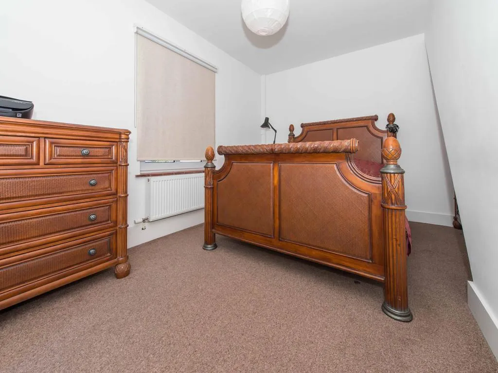 Guy Road, Wallington, SM6, photo 19