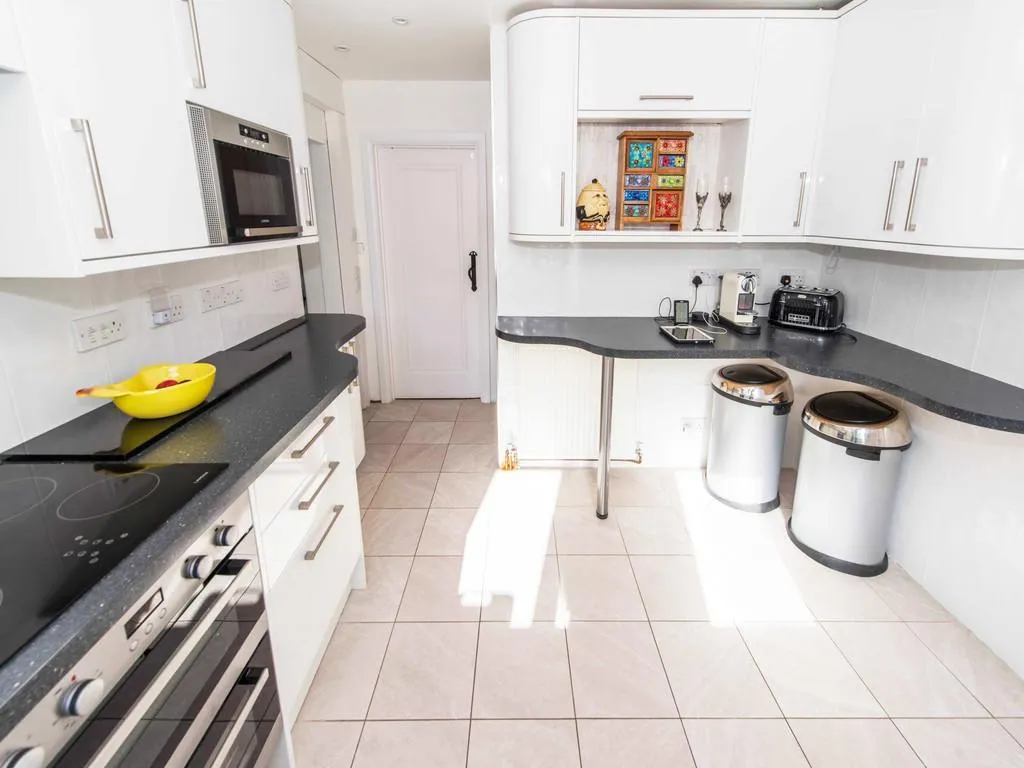 Guy Road, Wallington, SM6, photo 22