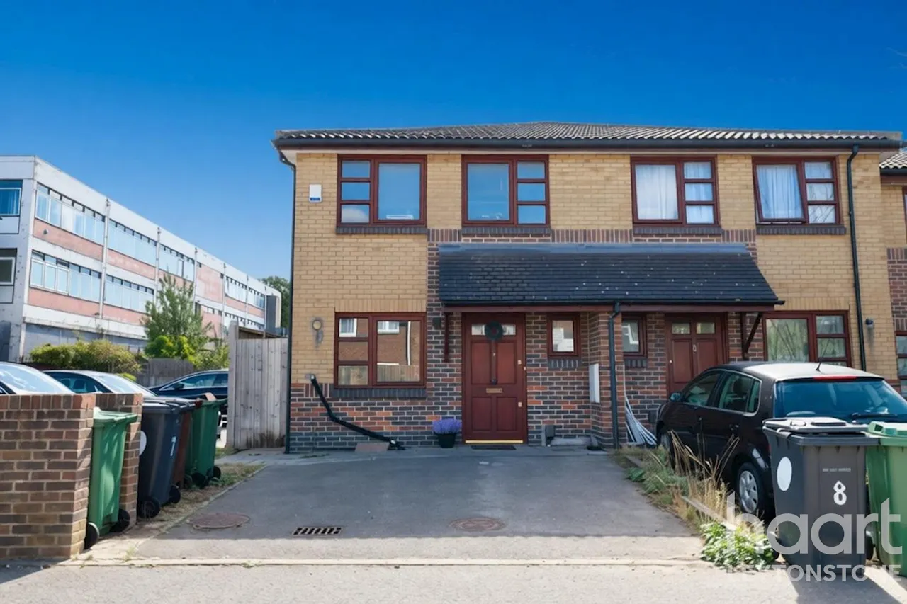 Baird Close, London, E10, photo 22