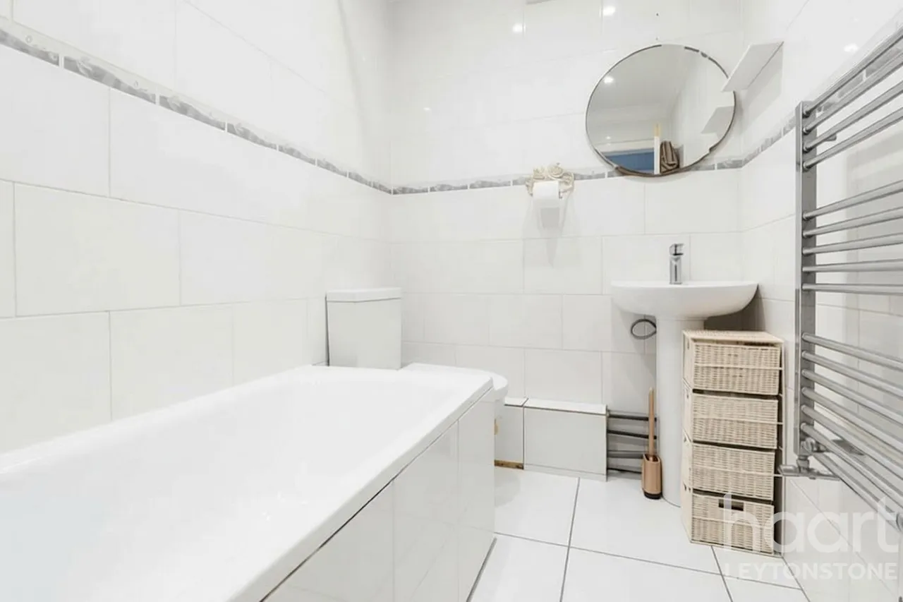 Baird Close, London, E10, photo 18
