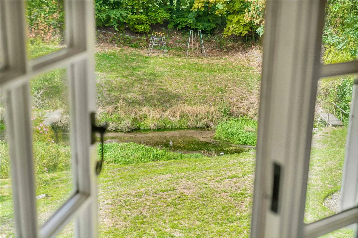 Cues Lane, Bishopstone, SN6, photo 13