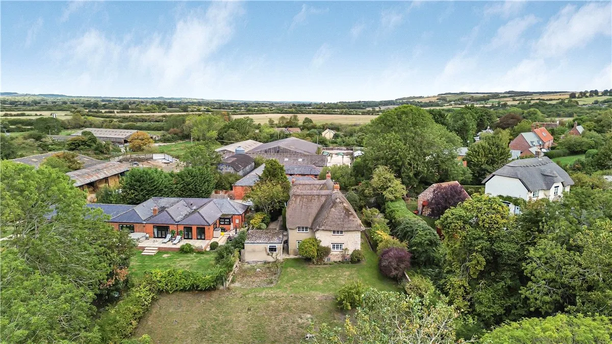 Cues Lane, Bishopstone, SN6, photo 19