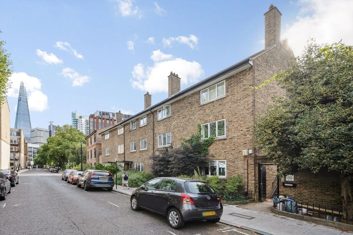 2 bed flat to rent, Swan Street, Southwark, SE1