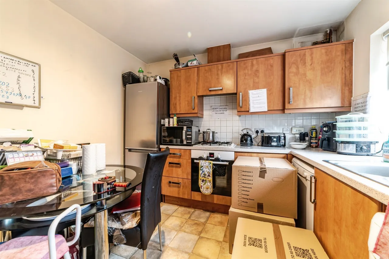 Park Prewett Road, Basingstoke, RG24, photo 5