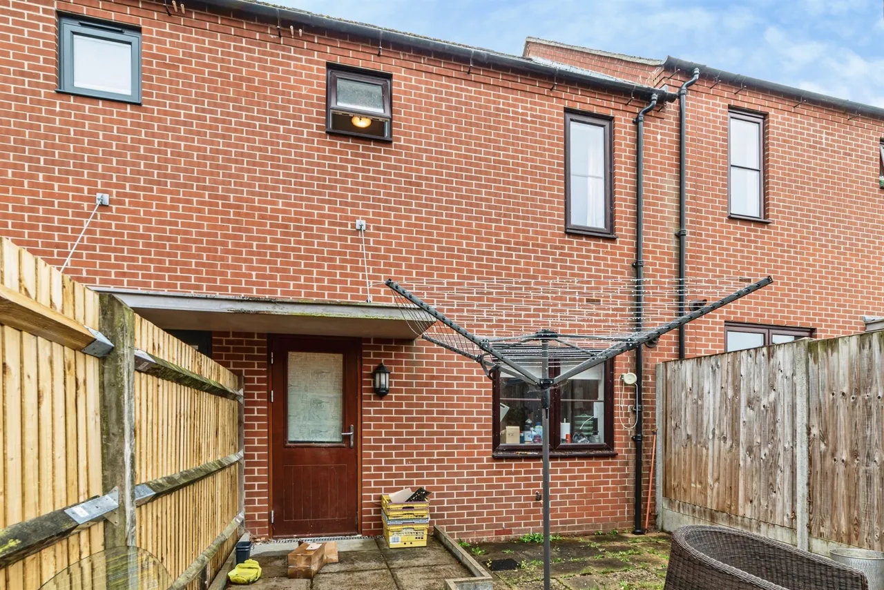 Park Prewett Road, Basingstoke, RG24, photo 8