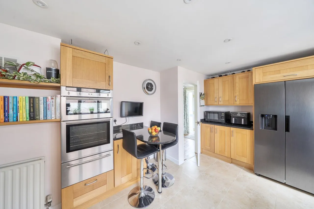 Dean Close, Frome, BA11, photo 4