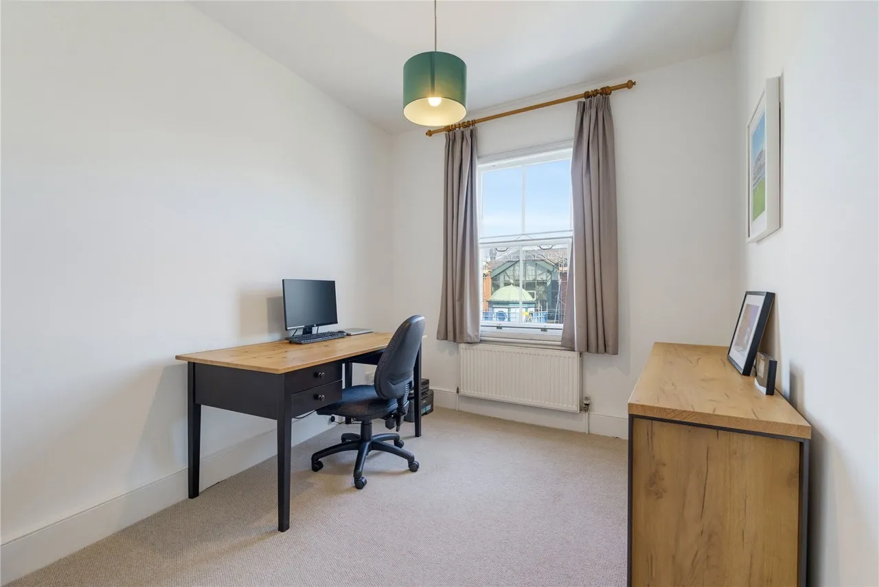 Battersea Rise, London, SW11, photo 8