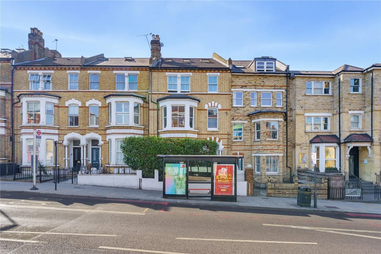 Battersea Rise, London, SW11, photo 10