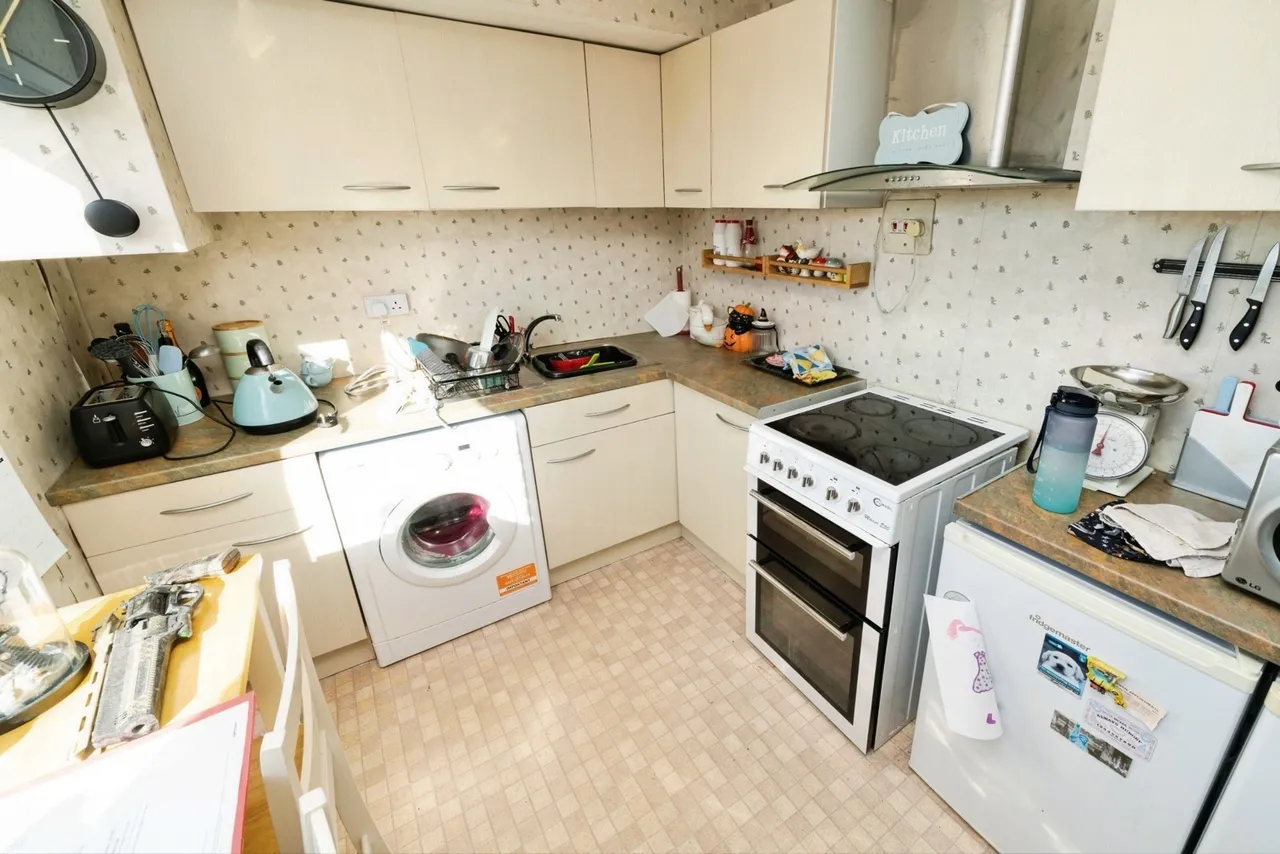 Allison Road, Bristol, Somerset, BS4, photo 6