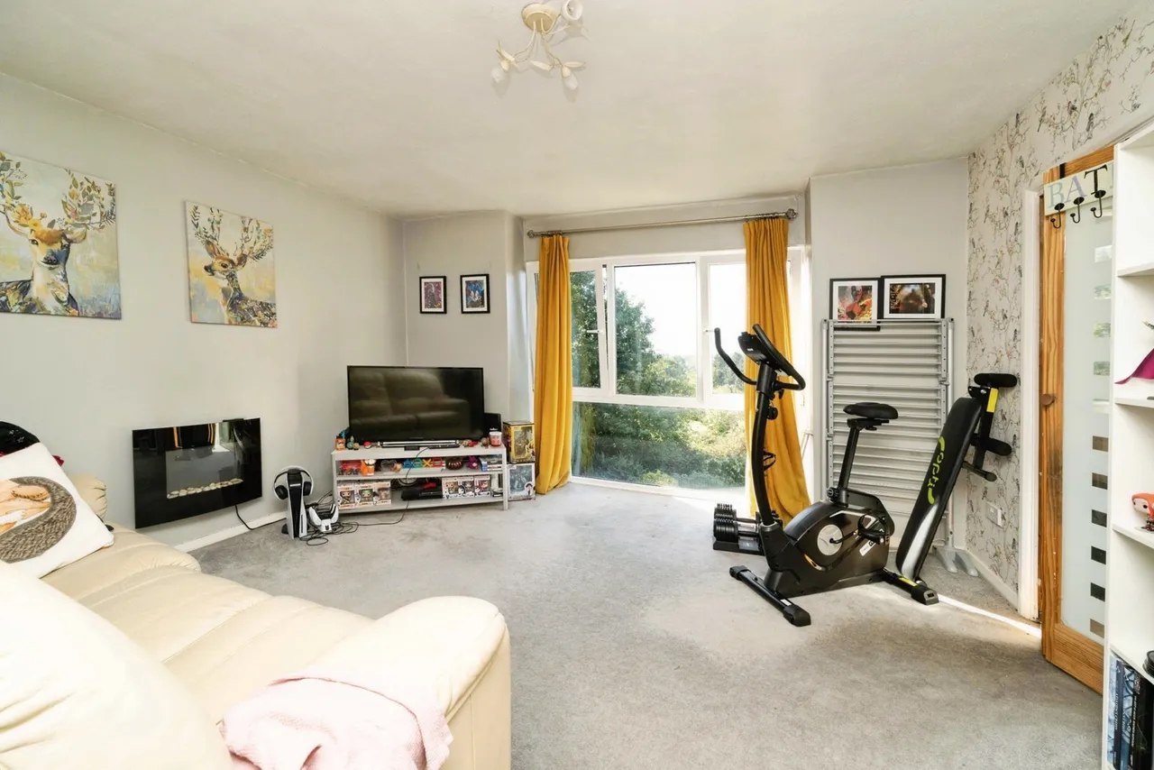Allison Road, Bristol, Somerset, BS4, photo 2