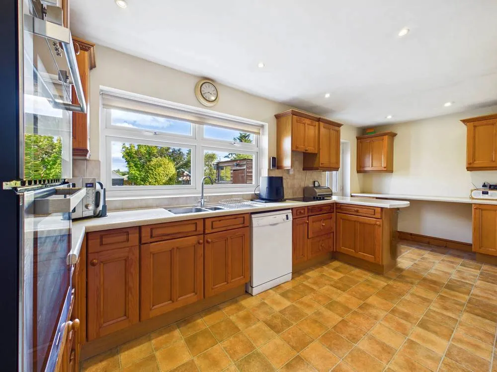 Mersea Road, Colchester, CO2, photo 9