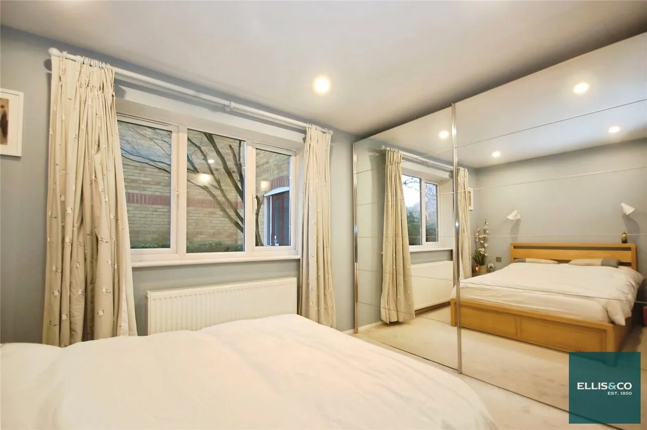 Greenway Close, Friern Barnet, N11, photo 5