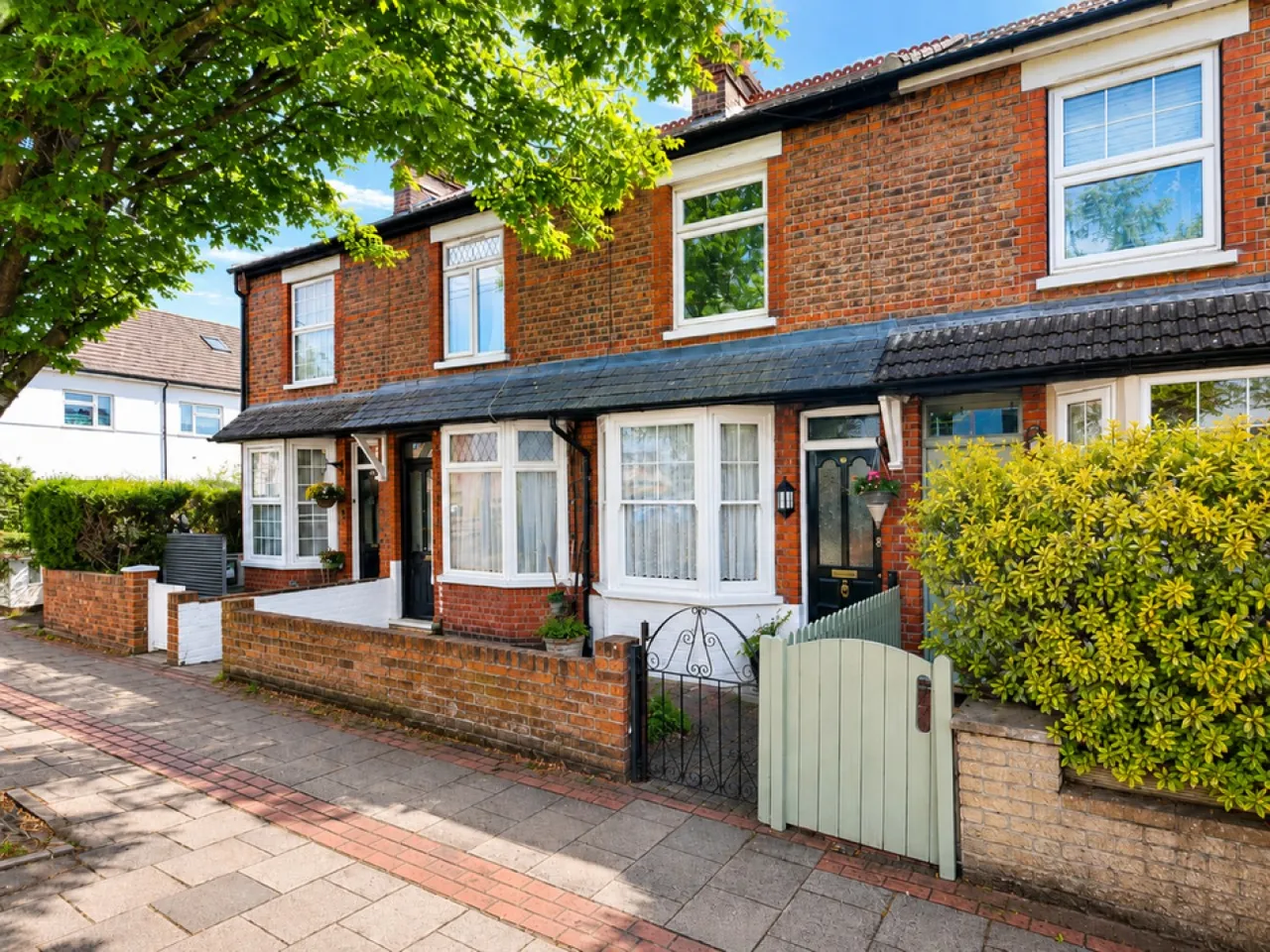 3 bed house for sale — High Street, London Colney, Hertfordshire, AL2 1RJ, St Albans