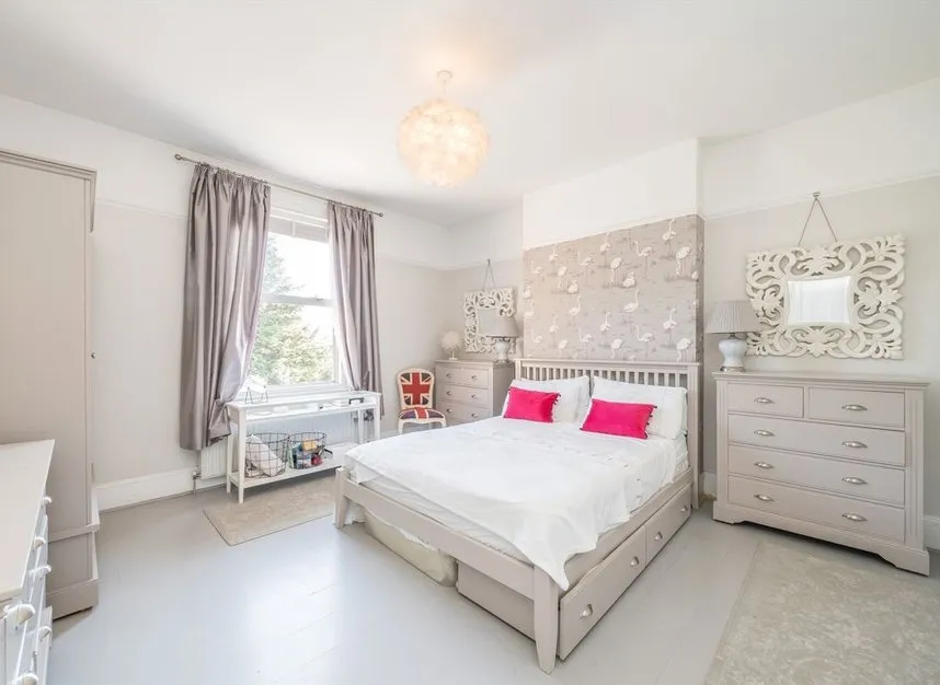 Windmill Road, Brentford, TW8, photo 5