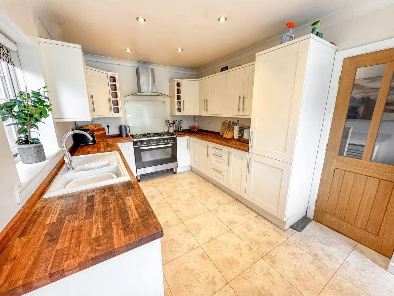 Waunlon, Newton, Porthcawl, CF36 5RT, photo 10