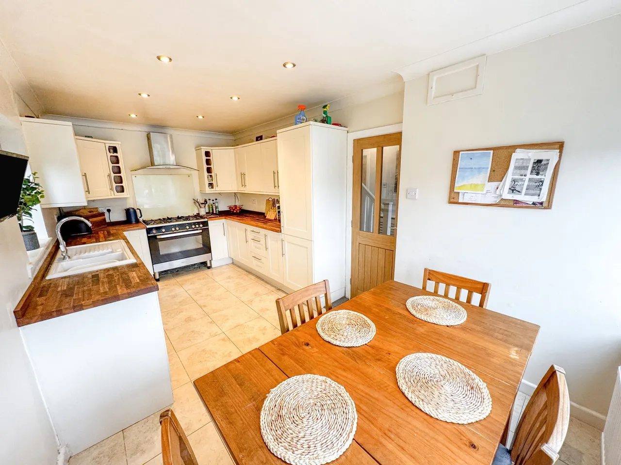Waunlon, Newton, Porthcawl, CF36 5RT, photo 9