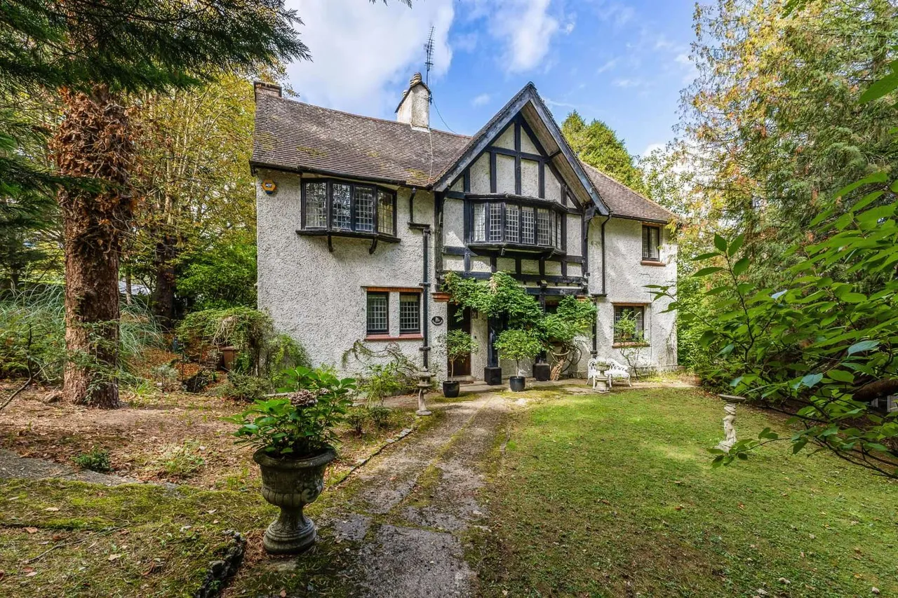 5 bed house for sale, Chorleywood Road, Rickmansworth, WD3